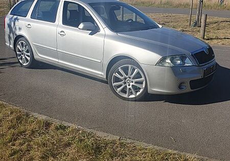 Skoda Octavia Combi 2.0 TFSI RS RS