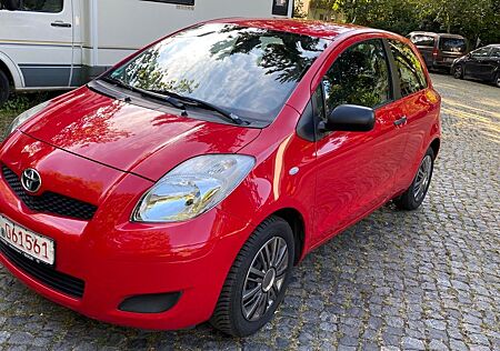 Toyota Yaris 1,0-l-VVT-i Life