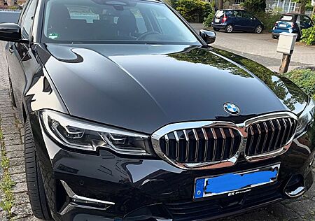 BMW 330i Touring Luxury Line, Laser, HuD