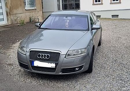 Audi A6 2.4 -