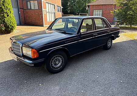 Mercedes-Benz 200 gebraucht kaufen Mercedes-Benz 200 W123