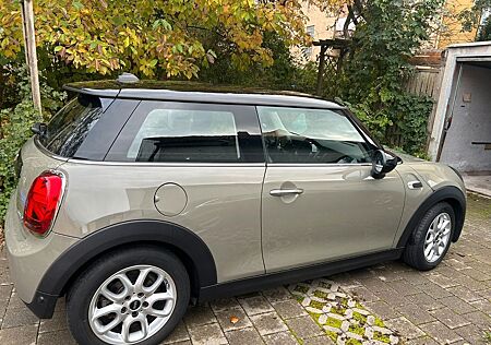Mini Cooper 8-fach bereift, TÜV neu