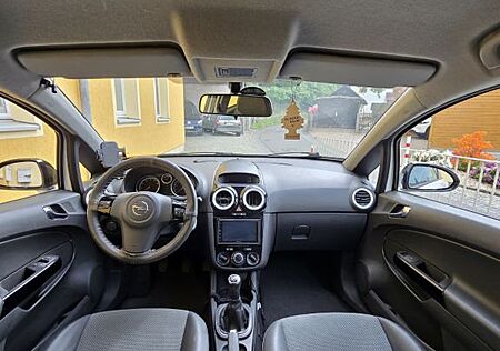 Opel Corsa 1.2 Twinport Limited Edition Limited E...