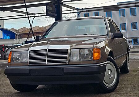 Mercedes-Benz E 260 W124 Automatic*H-Kennzeichen* 1-Hand*