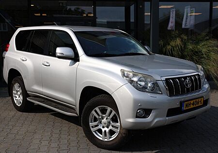 Toyota Land Cruiser 3.0 D-4D 5DRS SX A/T 5 SITZ MARG...