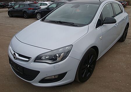 Opel Astra J Lim. 5-trg. Active *Xenon/Navi/AHK/PDC*