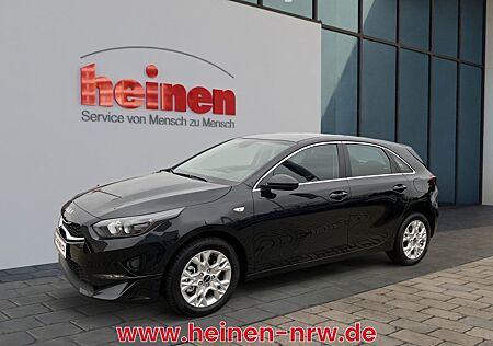 Kia Cee'd 1.5 VISION DCT KOMFORT PLUS NAVI BLUETOOTH