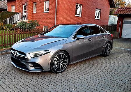 Mercedes-Benz A 35 AMG Mercedes-AMG Limousine 4MATIC