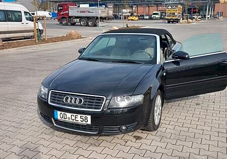 Audi A4 2.4 multitronic Cabriolet -