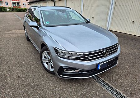 VW Passat Variant Volkswagen R-Line 2.0 TDI 140kW DSG Busines.