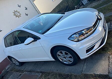 VW Golf Volkswagen 1.5 TSI ACT Sound Sound