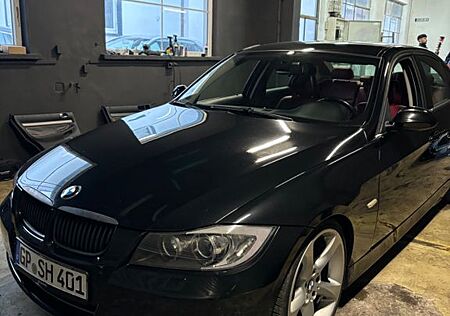 BMW 330i -