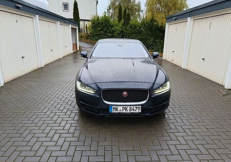 Jaguar XE 20d 180PS AWD Prestige Automatik Prestige