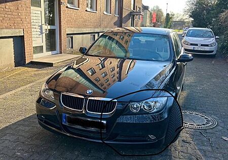BMW 318i -