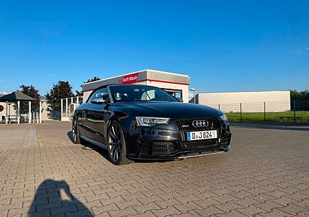 Audi RS5 Cabriolet Capristo B&O Vmax 280km/h