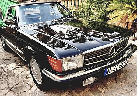 Mercedes-Benz SL 560