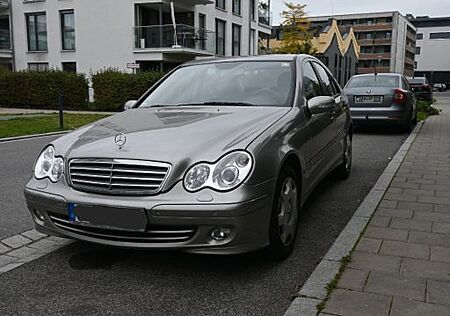 Mercedes-Benz C 230 Classic
