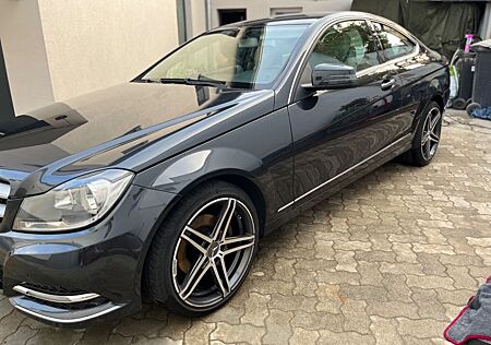 Mercedes-Benz C 220 CDI DPF Coupé 7G-Tronic