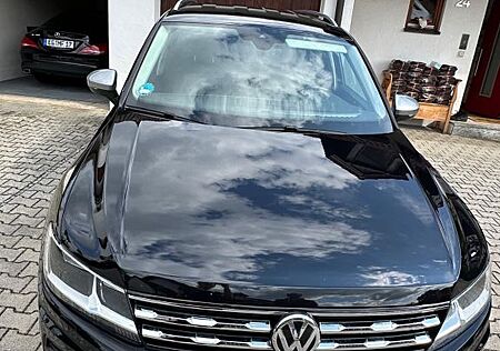 VW Tiguan Allspace Volkswagen 2.0 TDI SCR DSG 4MOTION Comf...