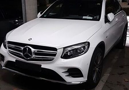 Mercedes-Benz GLC 250 d 4MATIC HuD 360Kamera Pano AHK Leder
