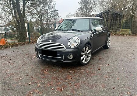 Mini Cooper D AT Cooper