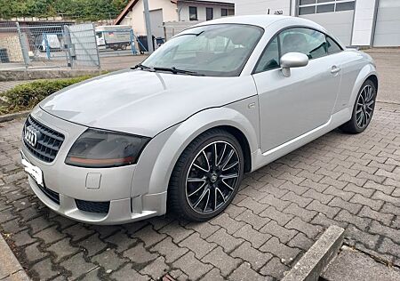 Audi TT Coupe 1.8T S line tiptronic -