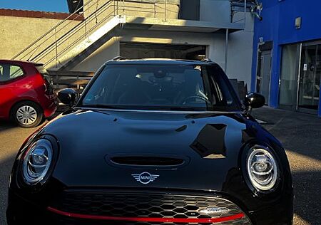 Mini John Cooper Works Clubman JCW ALL 4 Classic ...