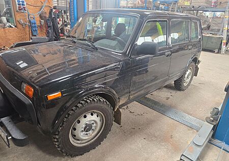 Lada Taiga 4x4