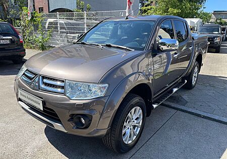 Mitsubishi L200 L 200 Top Doppelkabine 4WD.Auto.1.Hand.ERST 96