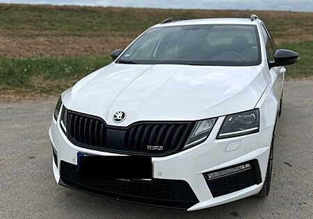 Skoda Octavia 2.0 TDI SCR DSG RS Combi RS