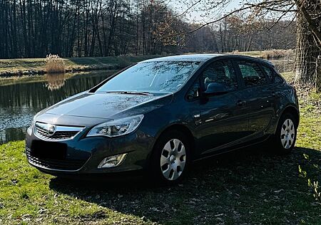 Opel Astra 1.4 ecoFLEX Selection 74kW Selection