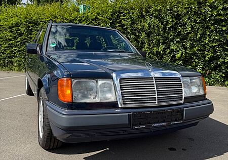 Mercedes-Benz 300 TE 4 MATIC 124 T