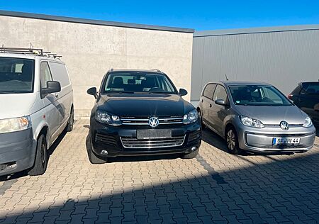 VW Touareg Volkswagen 3.0 V6 TDI Tiptronic BMT Terrain 4x4