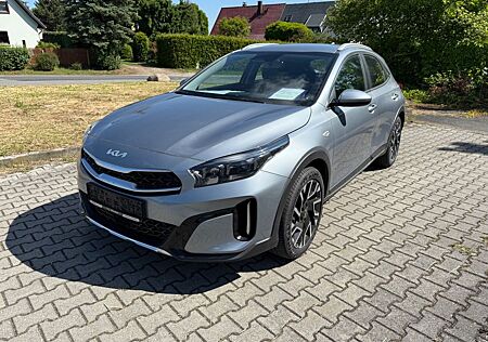 Kia XCeed 1.5 T-GDI Vision Velours/Pano/18" Voll