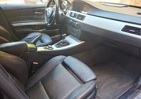 BMW 325i - M Paket