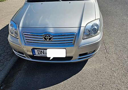 Toyota Avensis Sol 1.8-l-VVT-i Automatik Sol tüv 2027