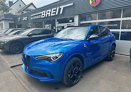 Alfa Romeo Stelvio Quadrifoglio V6 Bi-Turbo *Akrapovic AGA*