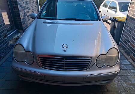 Mercedes-Benz 200 C- T Modell