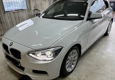 BMW 114i -