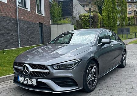 Mercedes-Benz CLA 200 Shooting Brake AMG+LED+BURMESTER+AMBI