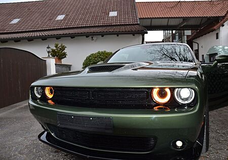 Dodge Challenger GT V6 UNFALLFREI !