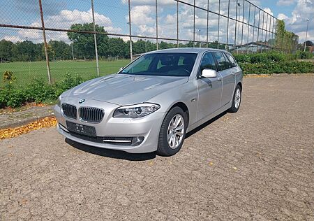 BMW 520d Autom. Touring F11 *Leder*Navi*Xenon*HuD*