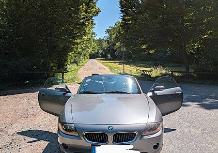 BMW Z4 2.2i -
