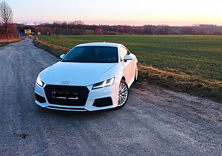 Audi TT Coupe 2.0 TDI ultra -