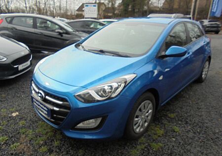 Hyundai i30 ** Classic Blue / wenig KM ** mit Garantie