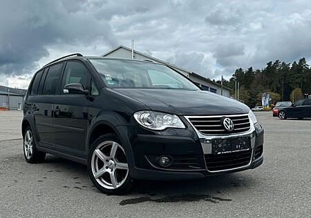 VW Touran Volkswagen CrossTouran