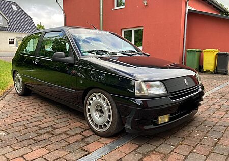 Renault Clio 1.4 RT RT