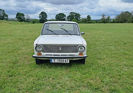 Lada 1200