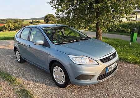 Ford Focus 1.6 Insp. + Zahnriemen + HU Neu