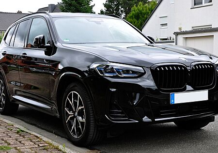 BMW X3 xDrive30d / Pano/ HuD/Top-Zustand /6 Zylinder